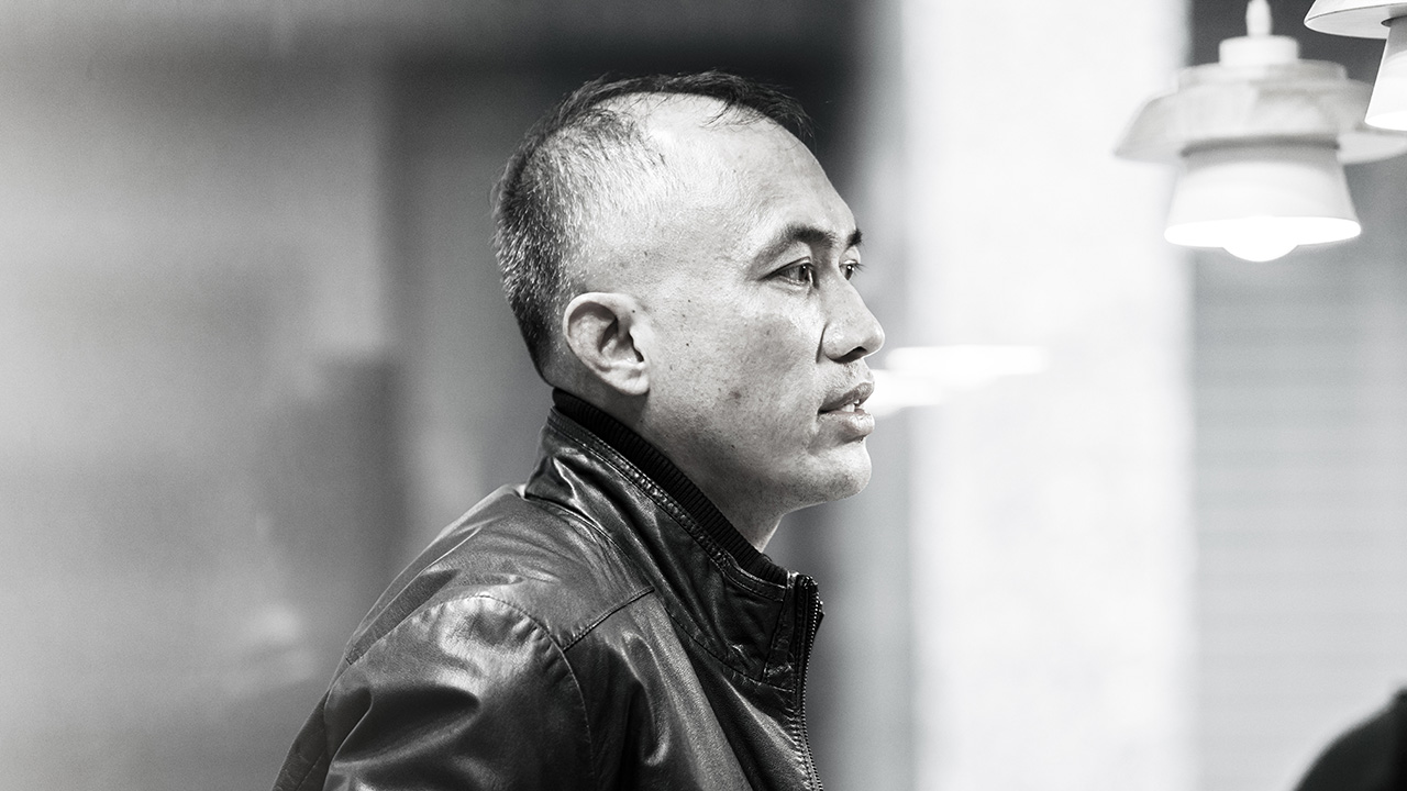 龍男·以撒克·凡亞思